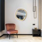 Asymmetrischer Spiegel mit LED-Beleuchtung Miro
